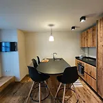Maison Les Amis Du Bois *
