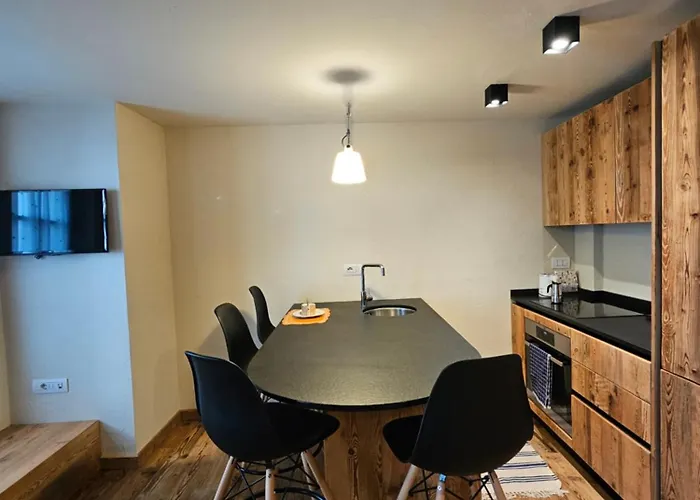 Maison Les Amis Du Bois *